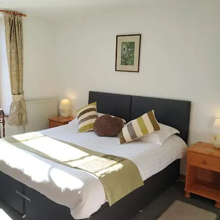 Le Jardin Bed & Breakfast Isigny-le-Buat