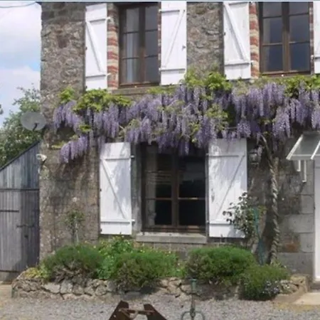 Le Jardin Bed and Breakfast Isigny-le-Buat