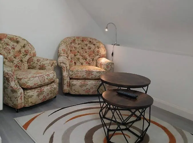 Le Jardin Bed & Breakfast Isigny-le-Buat