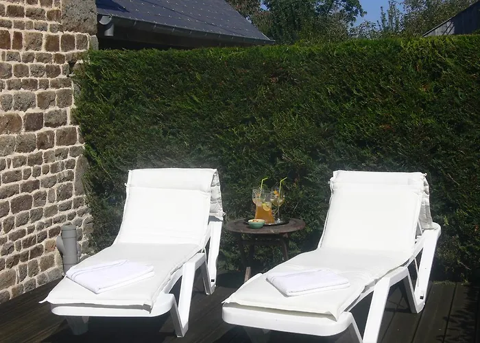 Le Jardin Bed & Breakfast Isigny-le-Buat
